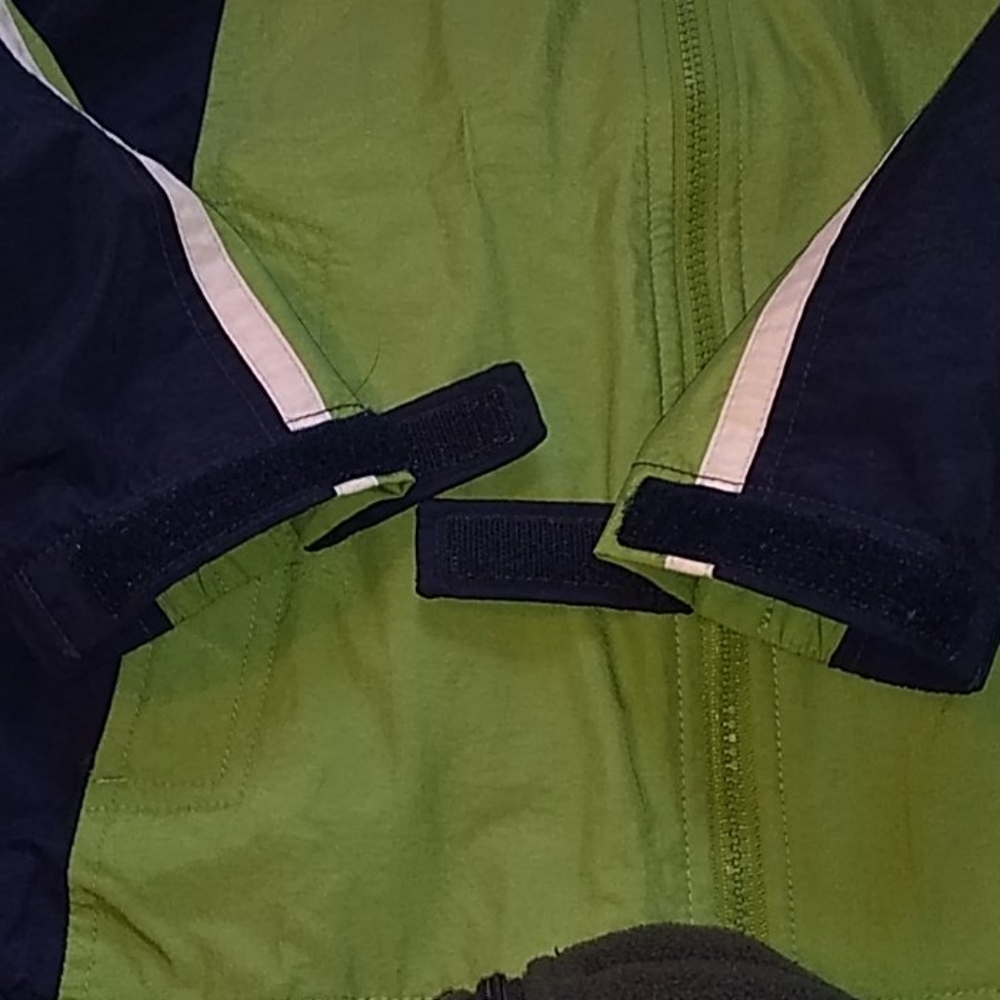 LL. Bean light weight jacket. - Picture 4 of 12